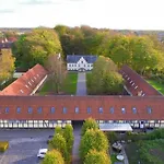 Kragsbjerggaard Hostel *